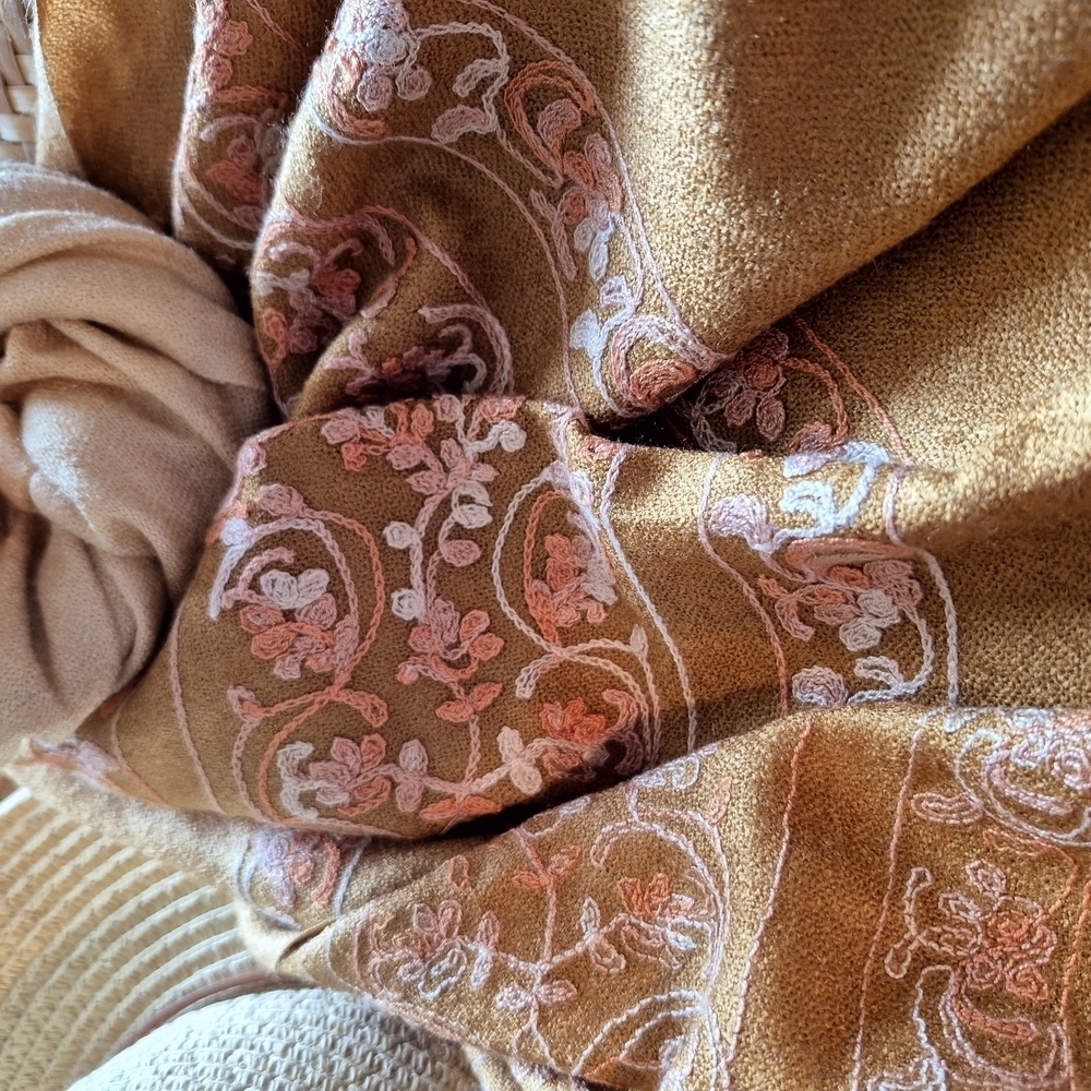 Warm Rich  Tan Pashmina with Pastel Pinks Embroidery 70% Pashmina 30%silk - Picture 4 of 12